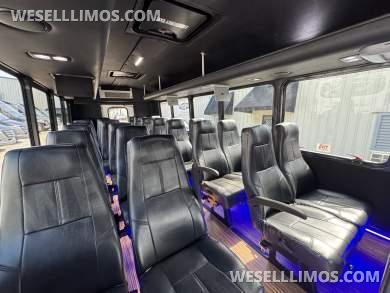 2015 Starcraft Ford 28 Pass MVP Shuttle Bus - Shuttle Bus for Sale in Springfield, MO - Photo 19