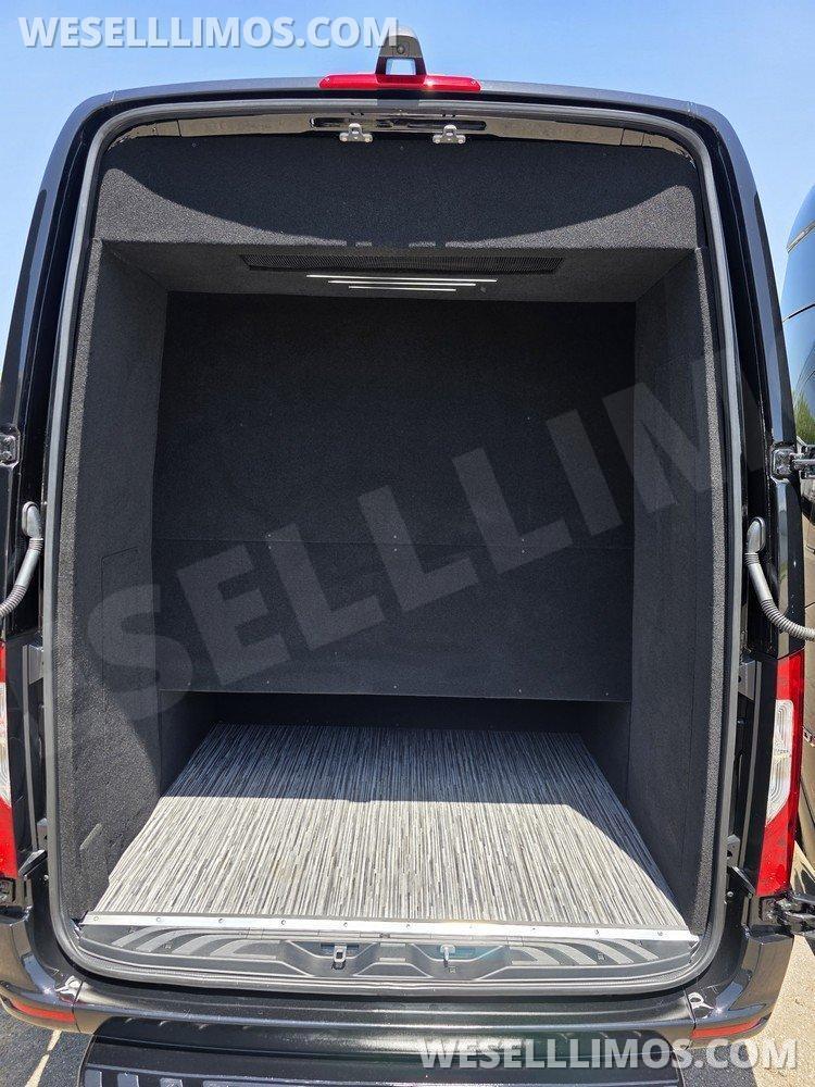 Executive Shuttle for Sale in Erie, PA - Photo 13