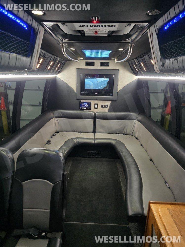 Limo Bus for Sale in Erie, PA - Photo 17