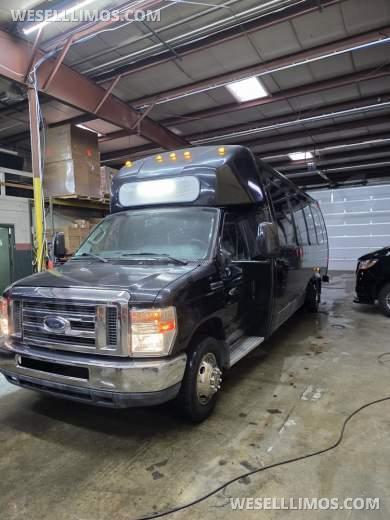 2012 Ford E450 Party Bus Limo Bus - Limo Bus for Sale in Erie, PA - Photo 27