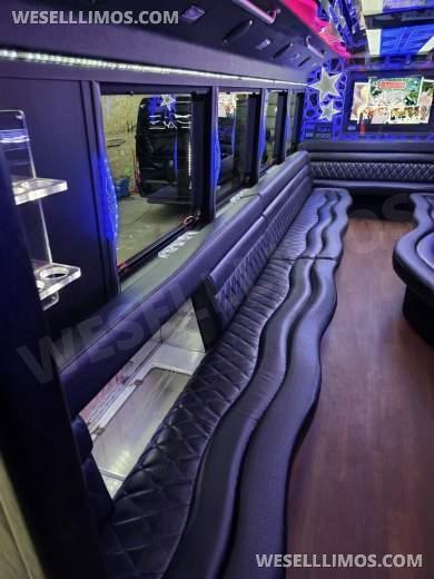 2012 LGE Ford F550 Limo Bus - Limo Bus for Sale in Erie, PA - Photo 3
