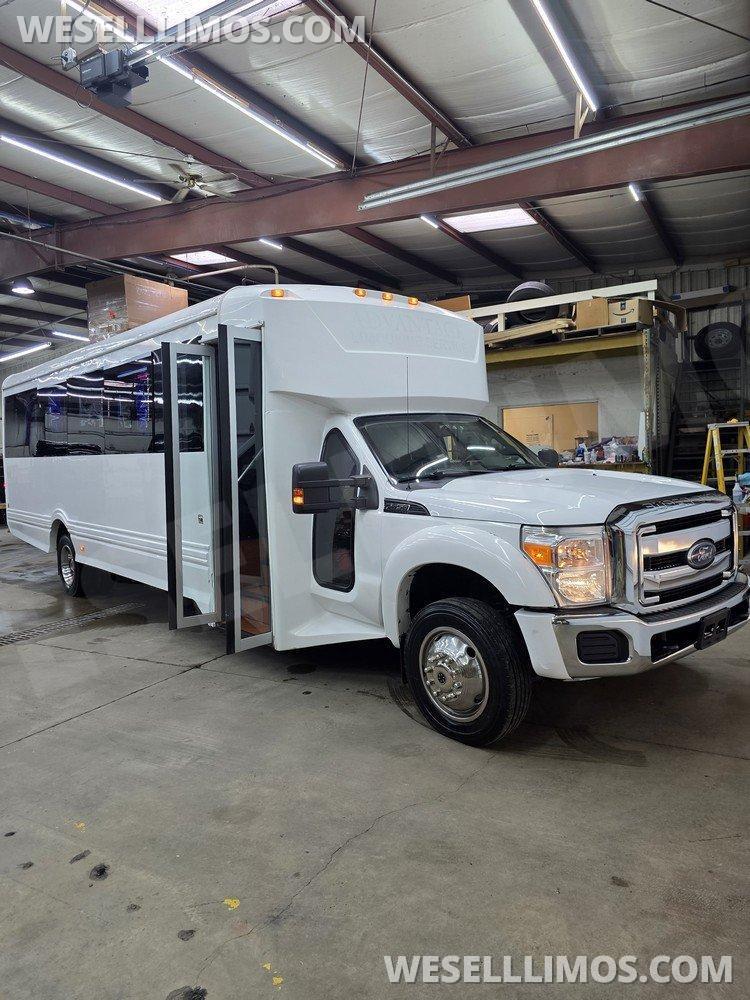 Limo Bus for Sale in Erie, PA - Photo 10