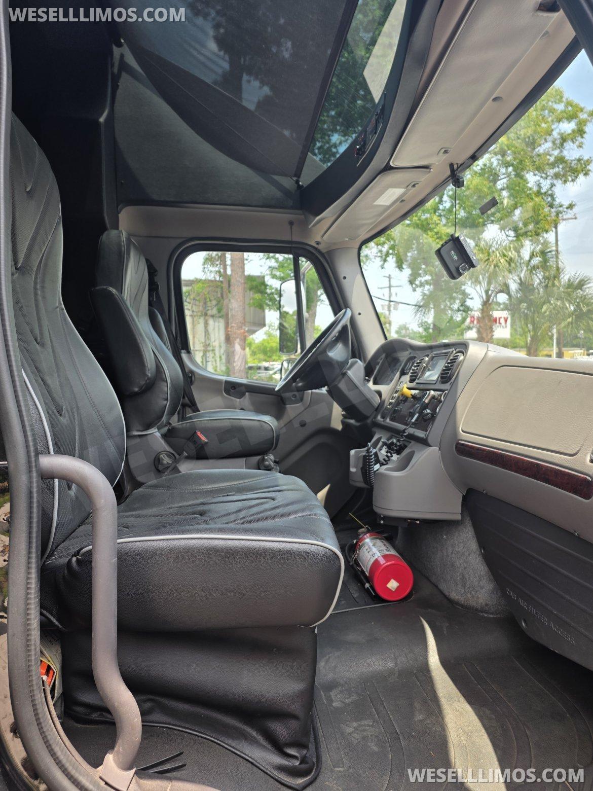 Executive Shuttle for Sale in CHARLESTON, SC - Photo 4