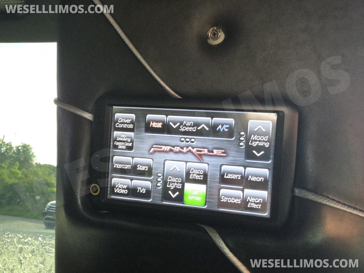 SUV Stretch for Sale in Orlando, FL - Photo 14