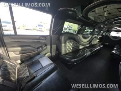 2016 Pinnacle Chevrolet Suburban SUV Stretch - SUV Stretch for Sale in Orlando, FL - Photo 15