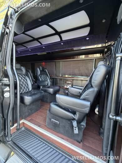2014 Mercedes-Benz 2500 Executive Shuttle Style Corporate Sprinter Executive Coach Builder - Sprinter for Sale in Encino, CA - Photo 4
