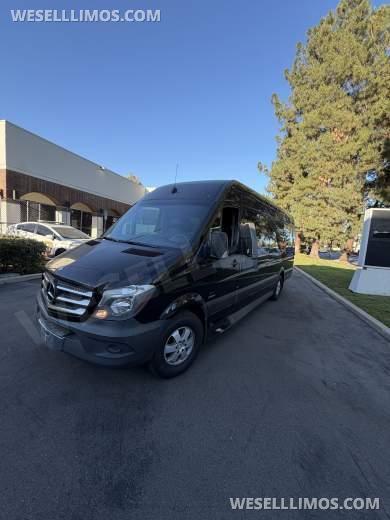 2014 Mercedes-Benz 2500 Executive Shuttle Style Corporate Sprinter Executive Coach Builder - Sprinter for Sale in Encino, CA - Photo 20