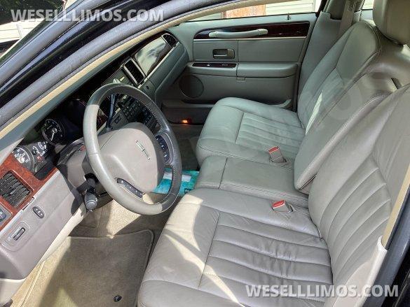 2008 Lincoln town car Limousine for Sale in Williamstown, NJ - Photo 3