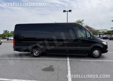 2022 Westwind Coachworks Mercedes-Benz 3500 Executive Sprinter Sprinter - Sprinter for Sale in Gainesville, VA - Photo 13