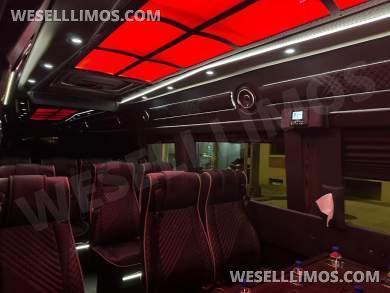 2022 Westwind Coachworks Mercedes-Benz 3500 Executive Sprinter Sprinter - Sprinter for Sale in Gainesville, VA - Photo 28