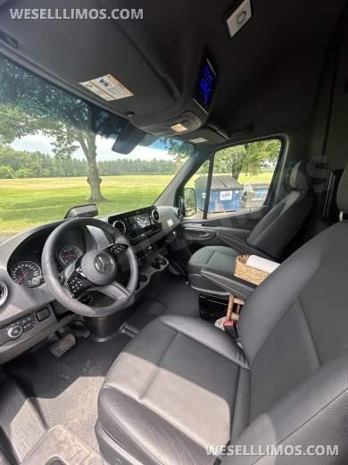 2025 Global Motor Coach Mercedes Sprinter Limo Bus - Limo Bus for Sale in Niles, MI - Photo 3