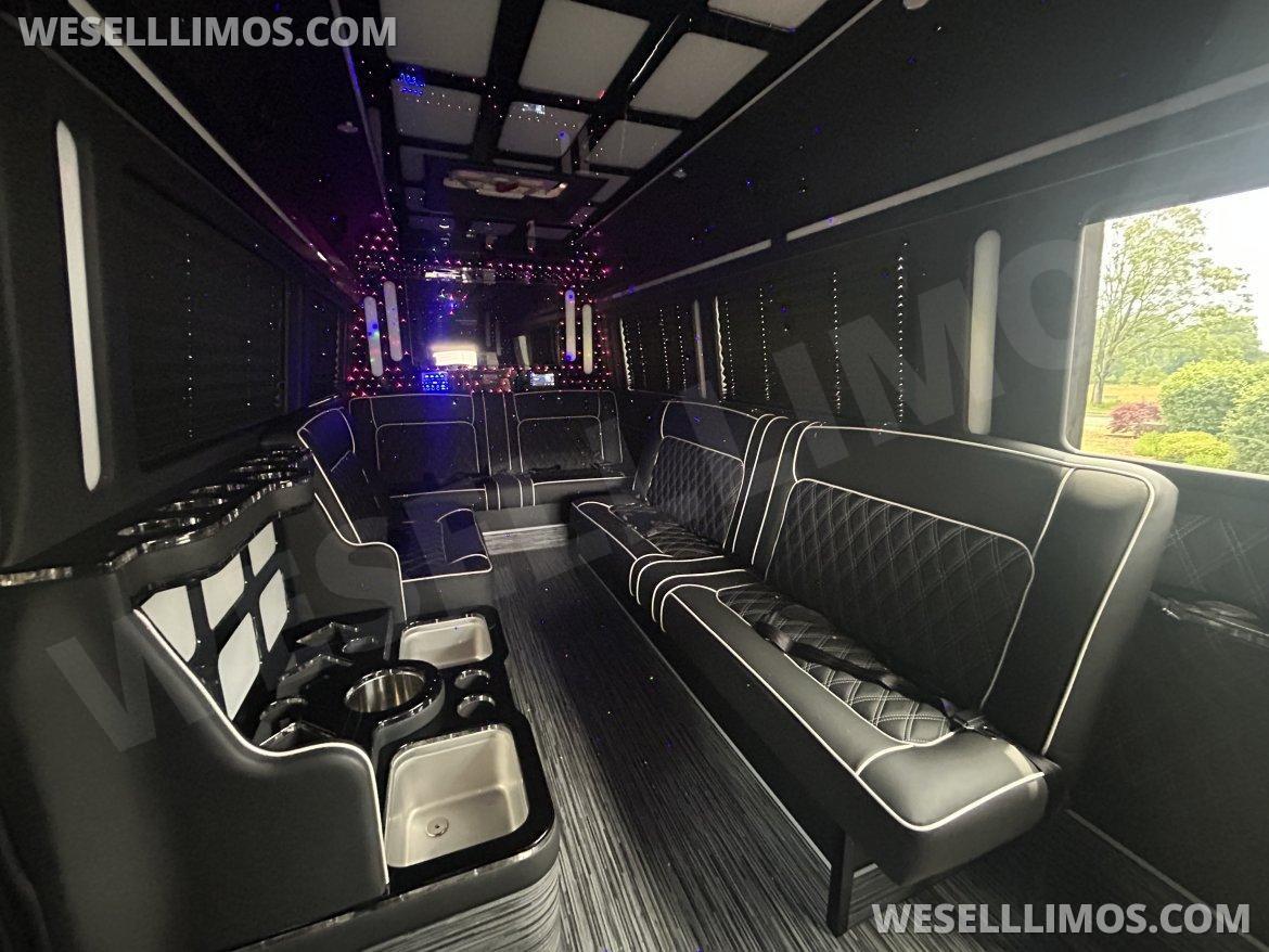 Limo Bus for Sale in Niles, MI - Photo 5