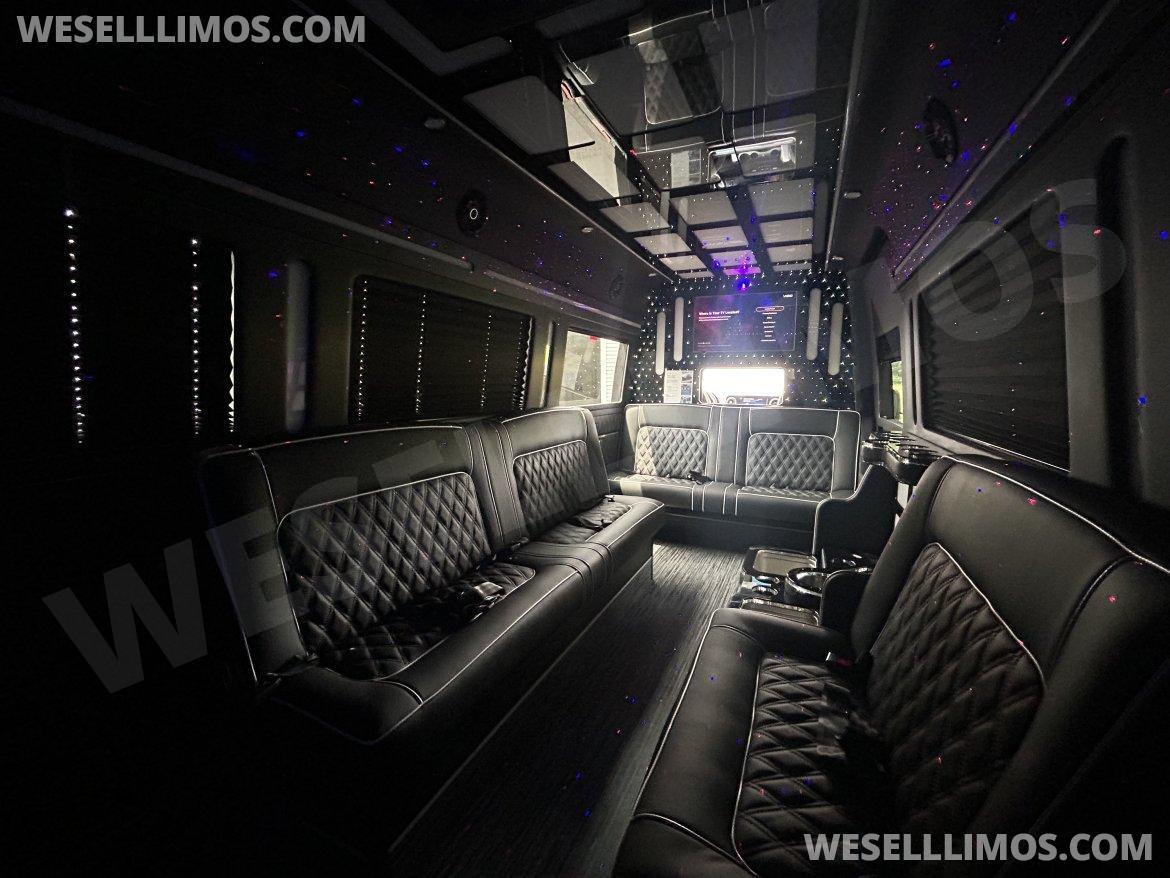 Limo Bus for Sale in Niles, MI - Photo 6