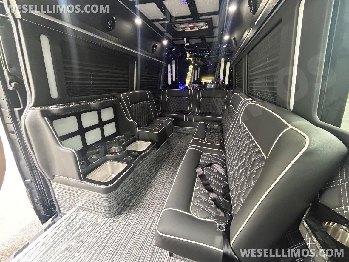 Limo Bus for Sale in Niles, MI - Photo 8