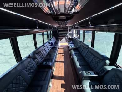 2015 Ford F-550 Diesel Limo/Party Bus Grech Coach Builder - Limo Bus for Sale in Las Vegas, NV - Photo 19