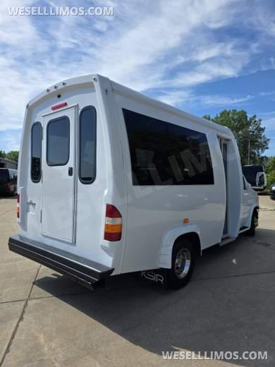 2014 KSIR Ford E450 Shuttle Bus - Shuttle Bus for Sale in Erie, PA - Photo 10