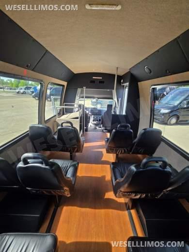 2014 KSIR Ford E450 Shuttle Bus - Shuttle Bus for Sale in Erie, PA - Photo 9
