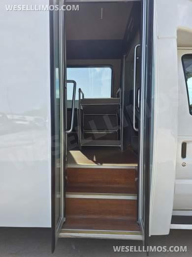 2014 KSIR Ford E450 Shuttle Bus - Shuttle Bus for Sale in Erie, PA - Photo 20