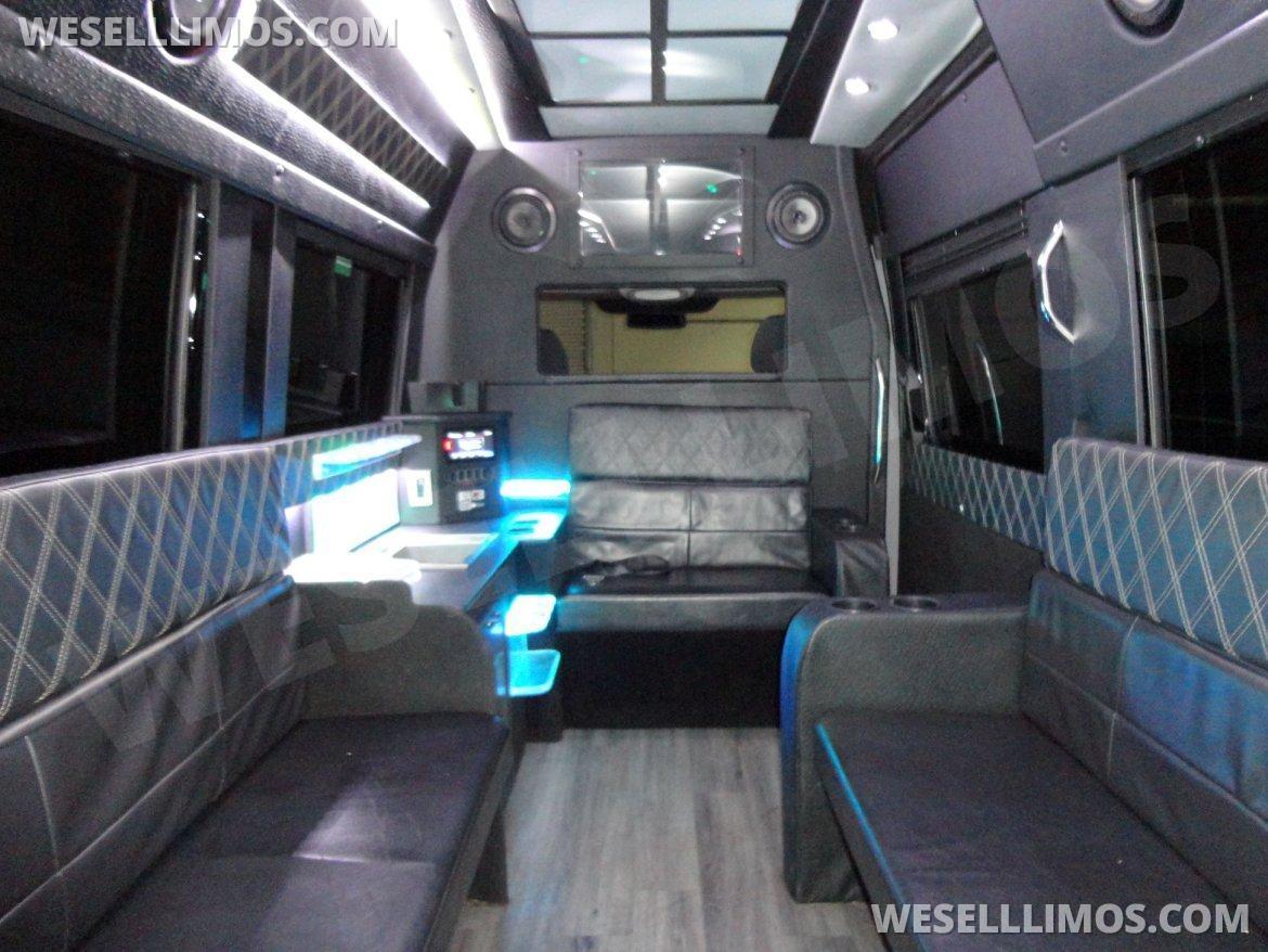 Sprinter for Sale in Delray Beach, FL - Photo 17