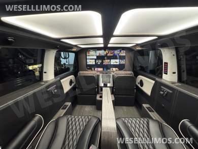 2020 First Class Customs, Inc. Mercedes Metris CEO CEO SUV Mobile Office - CEO SUV Mobile Office for Sale in Springfield, MO - Photo 2