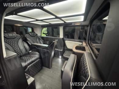 2020 First Class Customs, Inc. Mercedes Metris CEO CEO SUV Mobile Office - CEO SUV Mobile Office for Sale in Springfield, MO - Photo 7