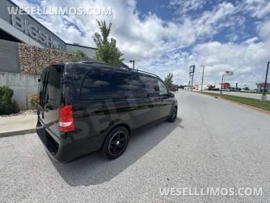 2020 First Class Customs, Inc. Mercedes Metris CEO CEO SUV Mobile Office - CEO SUV Mobile Office for Sale in Springfield, MO - Photo 25