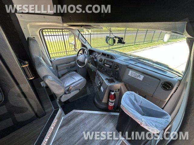 Limo Bus for Sale in Cleveland, OH - Photo 17