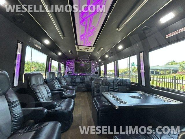 Limo Bus for Sale in Cleveland, OH - Photo 8