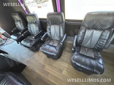 2016 LGE/Glaval Ford  E450 Limo Bus 14 PAX - Limo Bus for Sale in Cleveland, OH - Photo 10