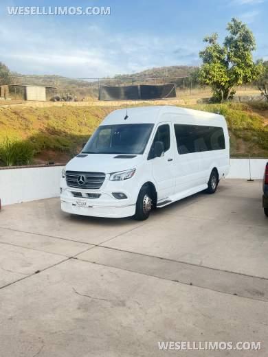 2021 First class customes Mercedes Sprinter 3500 Limo Bus - Limo Bus for Sale in Jamul, CA - Photo 2