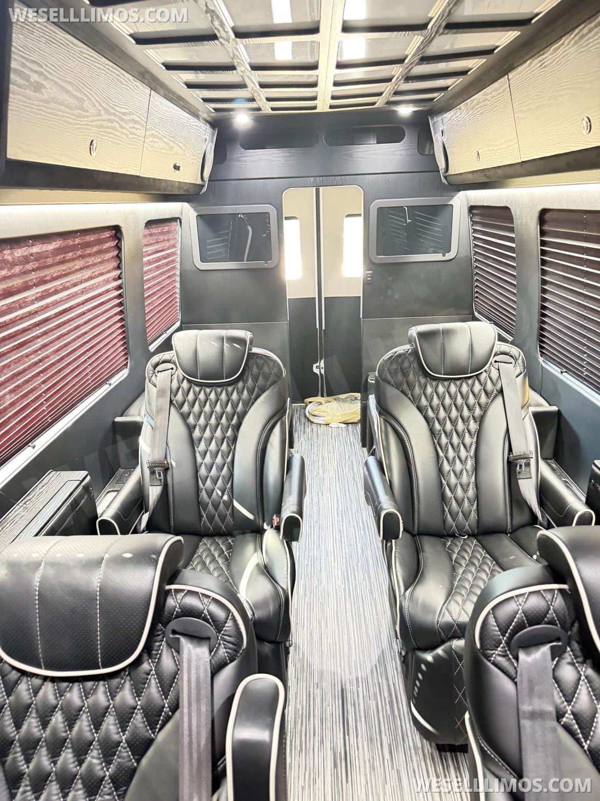 Limo Bus for Sale in Jamul, CA - Photo 4