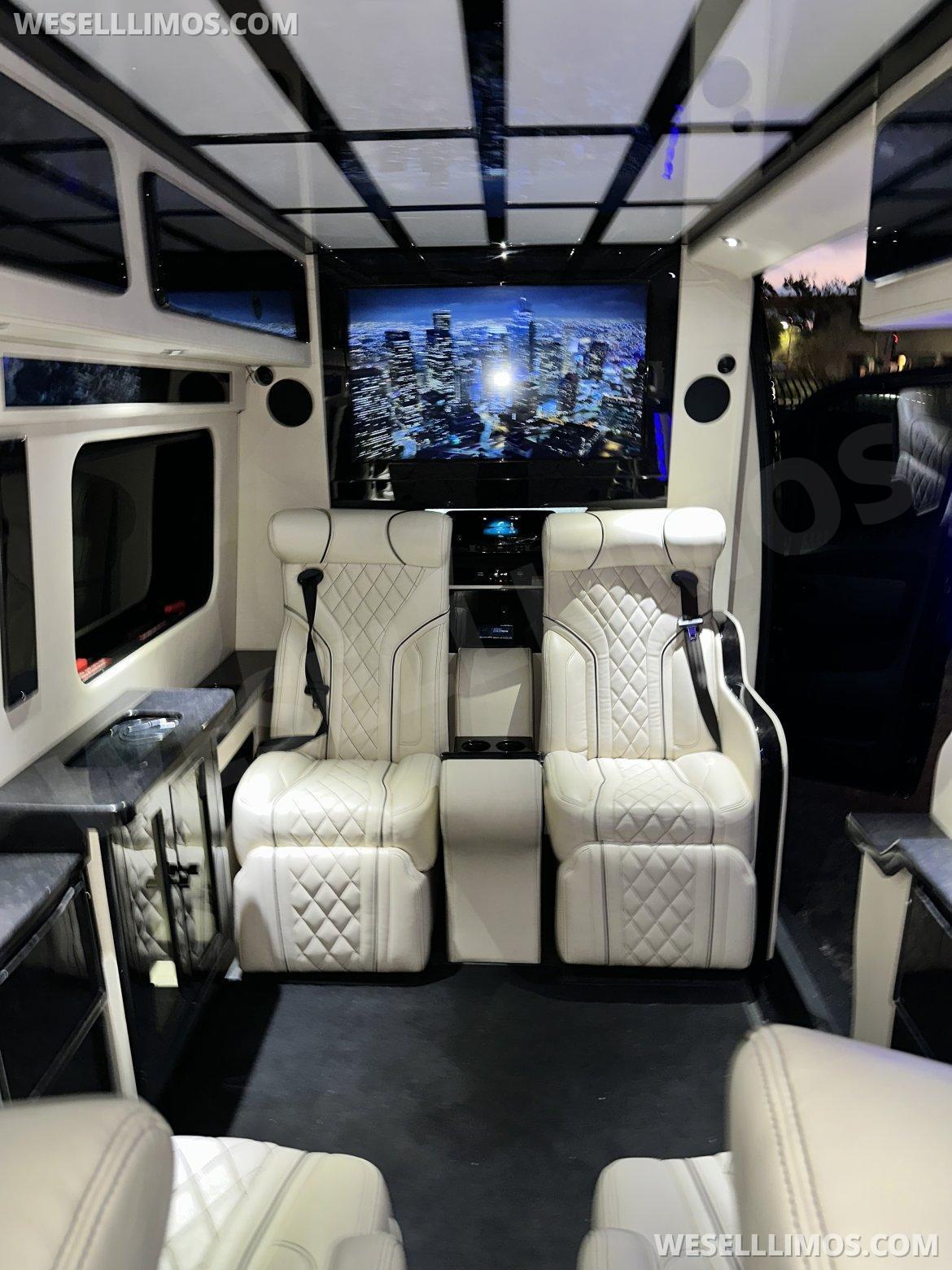 CEO SUV Mobile Office for Sale in Newport Beach, CA - Photo 15
