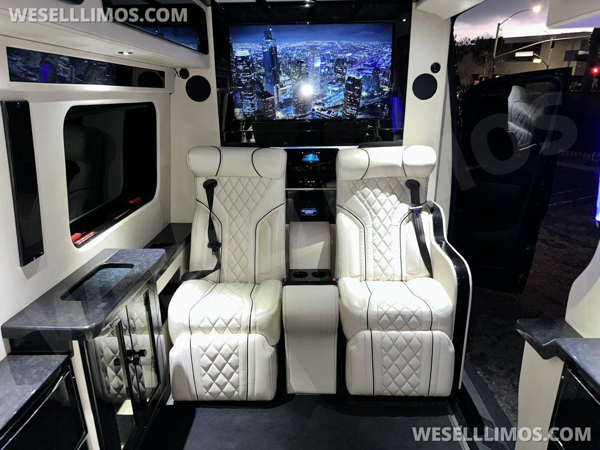 CEO SUV Mobile Office for Sale in Newport Beach, CA - Photo 17