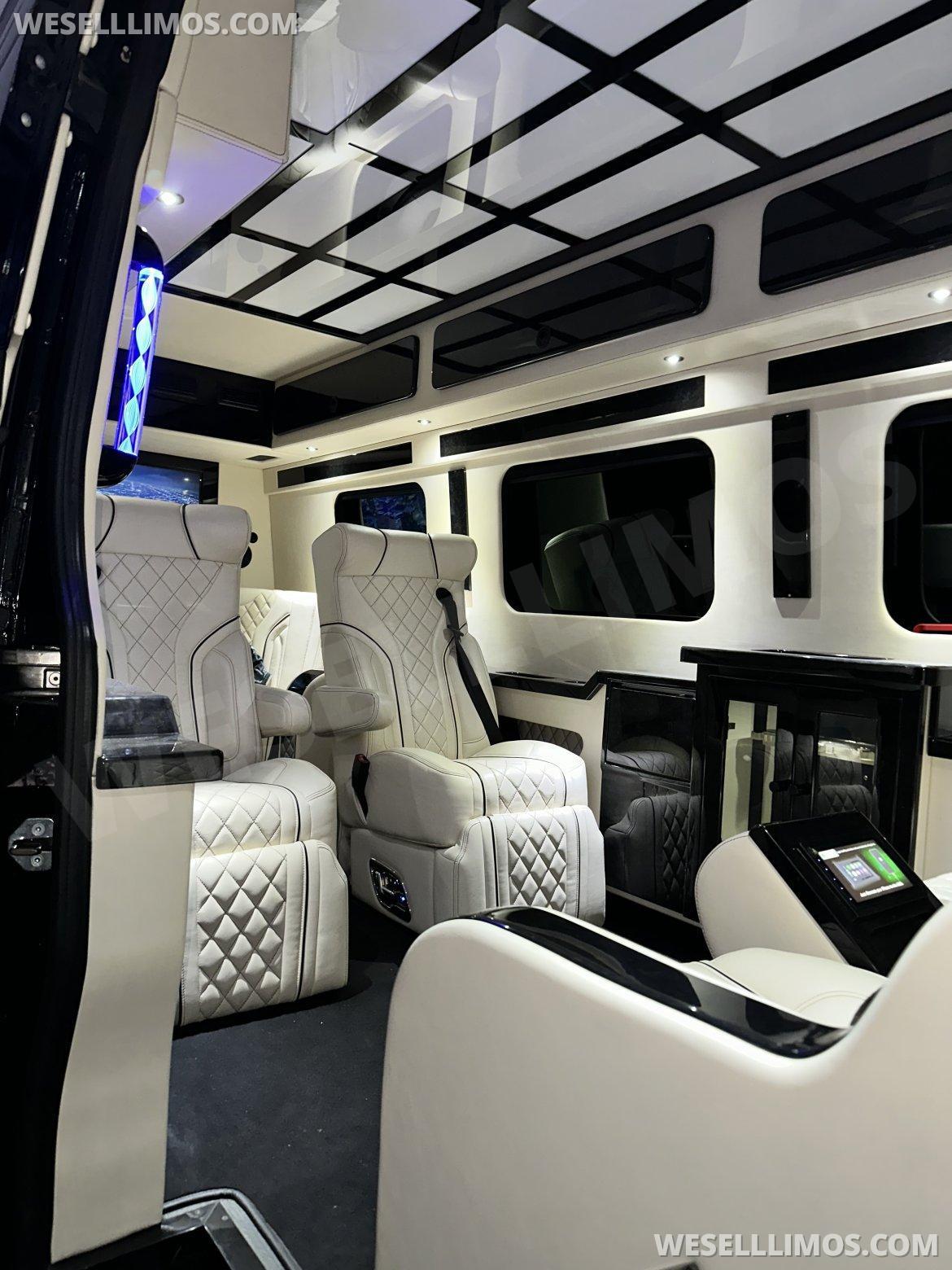 CEO SUV Mobile Office for Sale in Newport Beach, CA - Photo 18