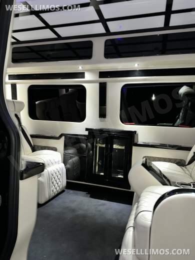 2024 Elite Builders Mercedes Sprinter 3500 Elite Maybach CEO CEO SUV Mobile Office - CEO SUV Mobile Office for Sale in Newport Beach, CA - Photo 19