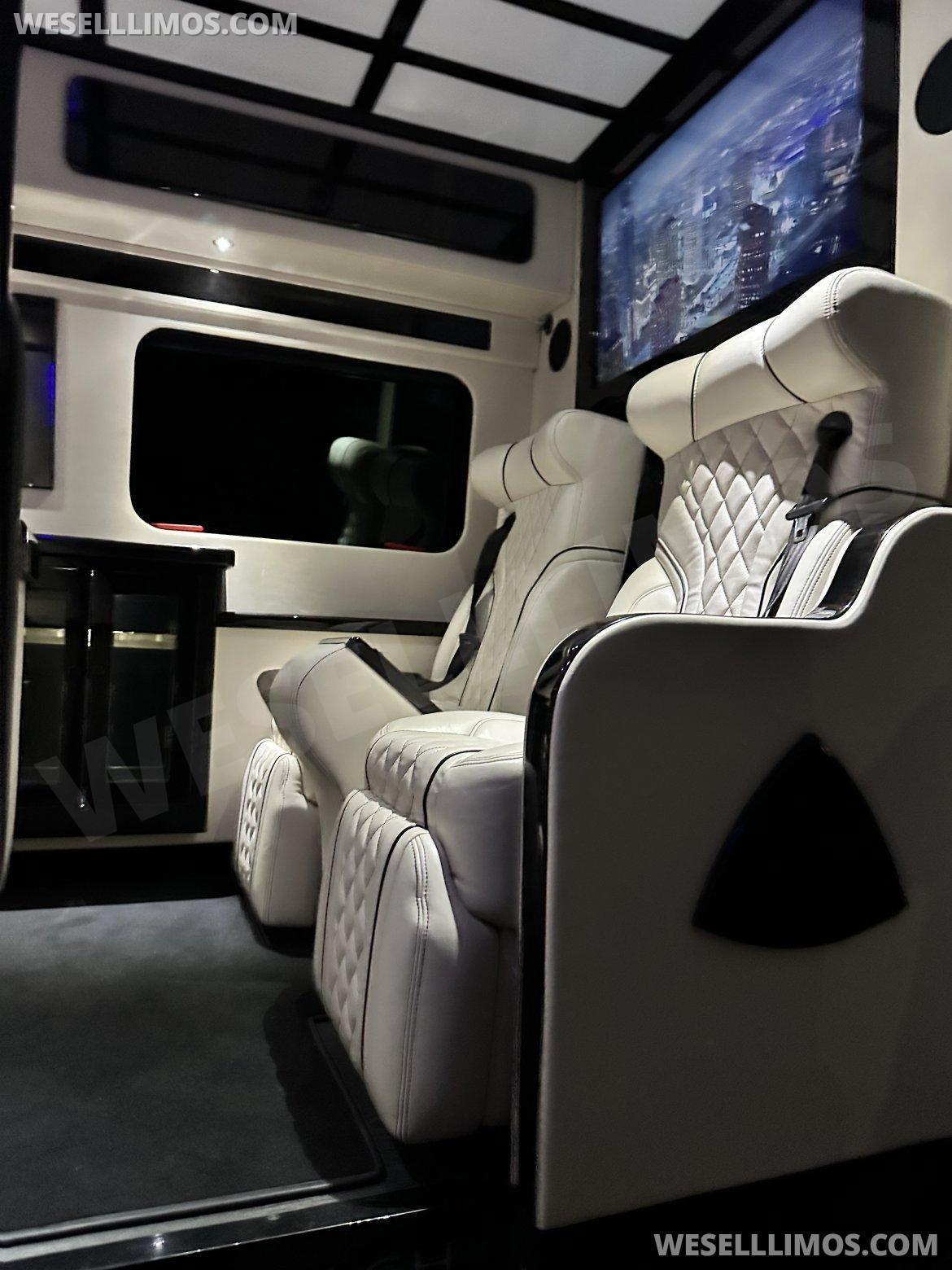 CEO SUV Mobile Office for Sale in Newport Beach, CA - Photo 21