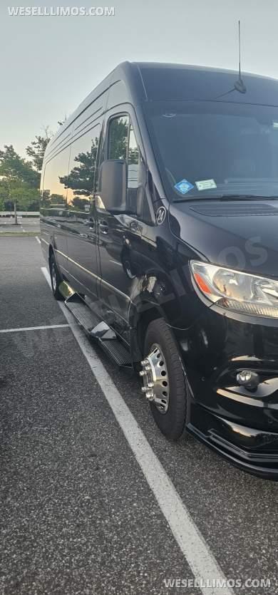 2024 Global coachworks Mercedes 3500 Series High Top Sprinter - Sprinter for Sale in Hicksville, NY - Photo 3