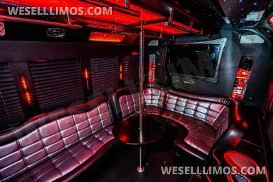 2011 Ford 750 Limo Bus with Restroom - Limo Bus for Sale in San Diego, CA - Photo 3