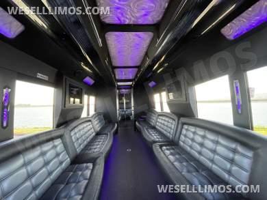 2011 Ford 750 Limo Bus with Restroom - Limo Bus for Sale in San Diego, CA - Photo 6