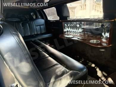 2011 Royale Limousine Lincoln Town Car Limousine - Limousine for Sale in Sarasota, FL - Photo 14