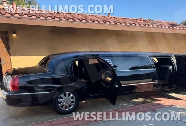 Limousine for Sale in Oceanside, CA - Photo 2