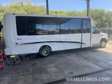 2016 Grech Motors ford e450 Executive Shuttle - Executive Shuttle for Sale in Laguna Niguel, CA - Photo 13