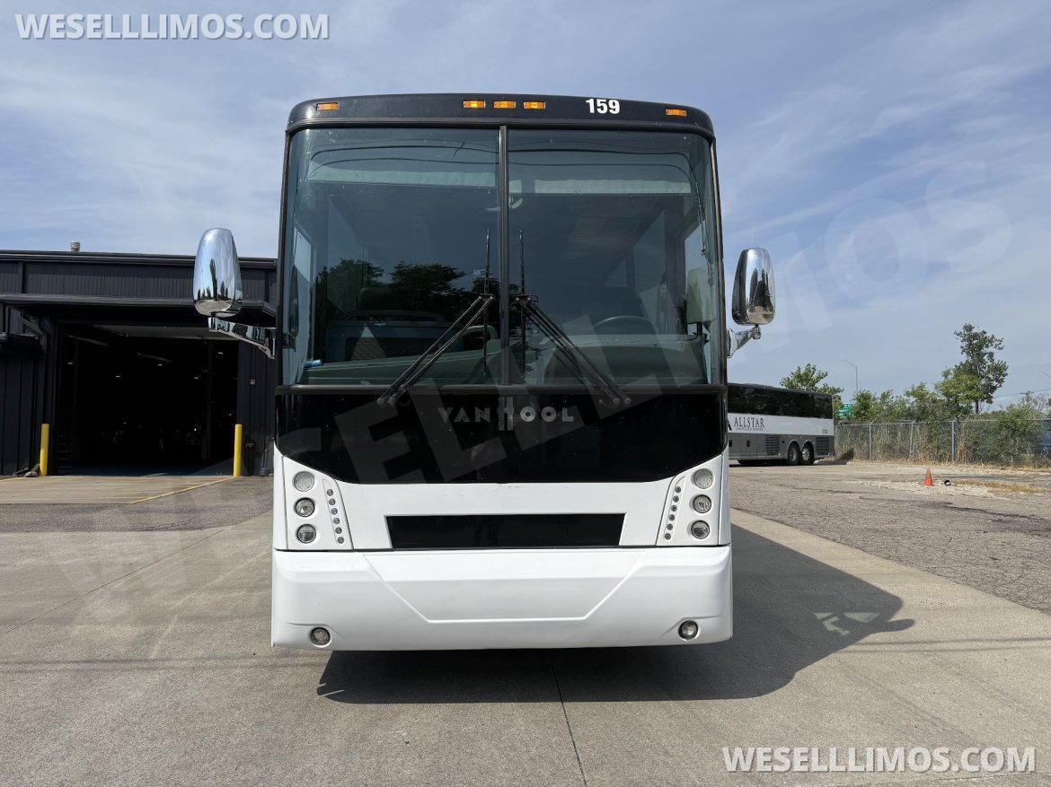 2016 Van Hool Van Hool CX45 Motorcoach - Photo 2