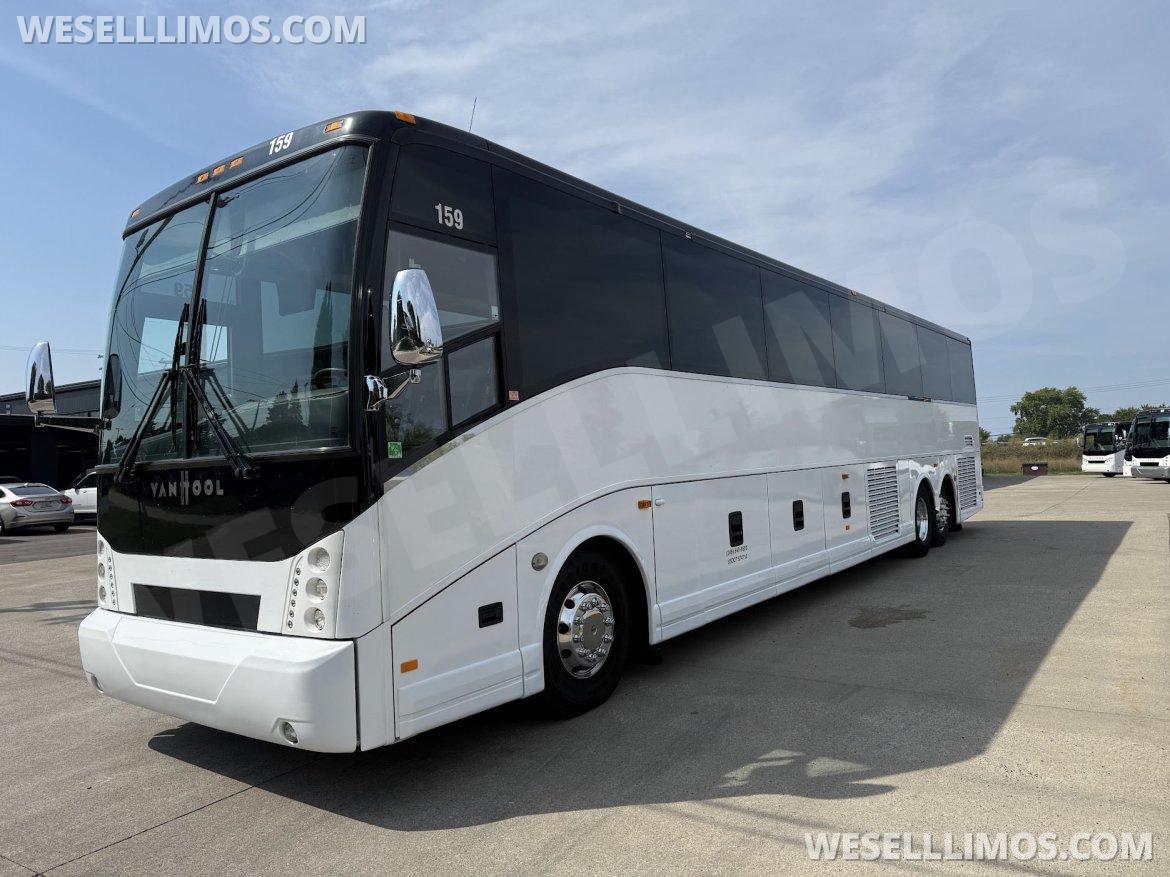 2016 Van Hool Van Hool CX45 Motorcoach - Photo 3