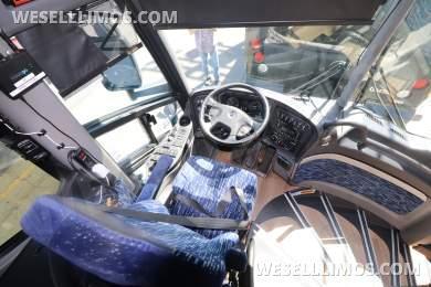 2019 MCI J4500 Motorcoach - Motorcoach for Sale in Anaheim, California, United States - Photo 19