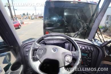 2019 MCI J4500 Motorcoach - Motorcoach for Sale in Anaheim, California, United States - Photo 24
