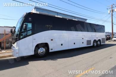 2019 MCI J4500 Motorcoach - Motorcoach for Sale in Anaheim, California, United States - Photo 26