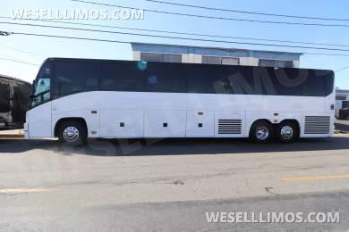 2019 MCI J4500 Motorcoach - Motorcoach for Sale in Anaheim, California, United States - Photo 27