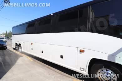 2019 MCI J4500 Motorcoach - Motorcoach for Sale in Anaheim, California, United States - Photo 34