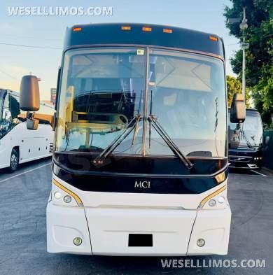 2019 MCI J4500 Motorcoach - Motorcoach for Sale in Anaheim, CA - Photo 5